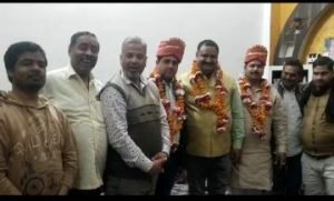 औरैया23फरवरी24*अखिल भारतीय वैश्य एकतापरिषद के पदाधिकारियों का सम्मान समारोह।