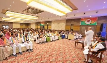 ग्वालियर25फरवरी24*आज मध्यप्रदेश के ग्वालियर में लोकसभा चुनाव प्रबंधन समिति की बैठक में संगठन के वरिष्ठ पदाधिकारियों और कार्यकर्ताओं से संवाद किया।