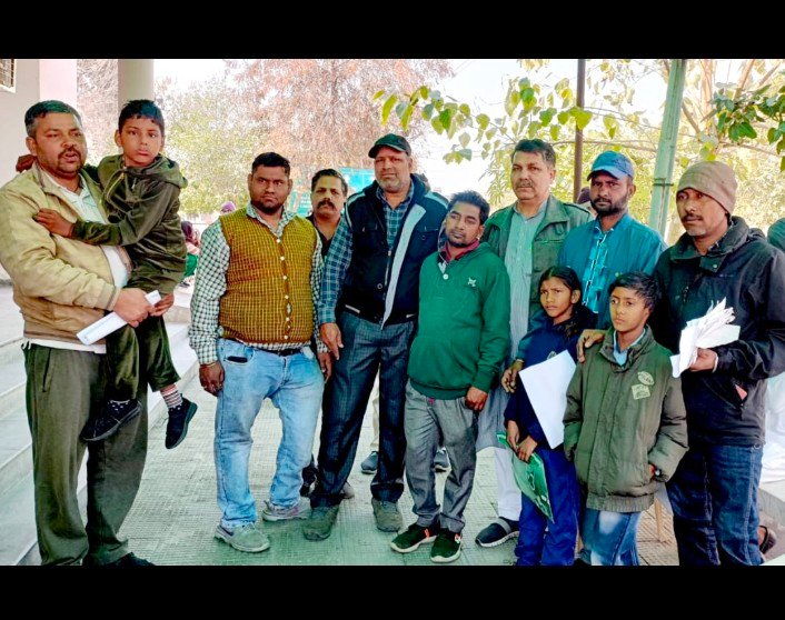 पंजाब 13 फरवरी 2024* गायनी डॉक्टर न होने के चलते प्राईवेट हॉस्पीटलों के दलालों का अड्डा बना सरकारी अस्पताल : राजू चराया पंजाब 13 फरवरी 2024* गायनी डॉक्टर न होने के चलते प्राईवेट हॉस्पीटलों के दलालों का अड्डा बना सरकारी अस्पताल : राजू चराया