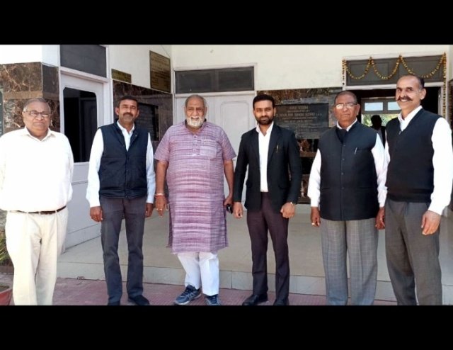 पंजाब शनिवार, 16 मार्च 2024* नगर निगम के मेयर विमल ठठई पहुंचे बार एसोसिएशन अबोहर में पंजाब शनिवार, 16 मार्च 2024* नगर निगम के मेयर विमल ठठई पहुंचे बार एसोसिएशन अबोहर में