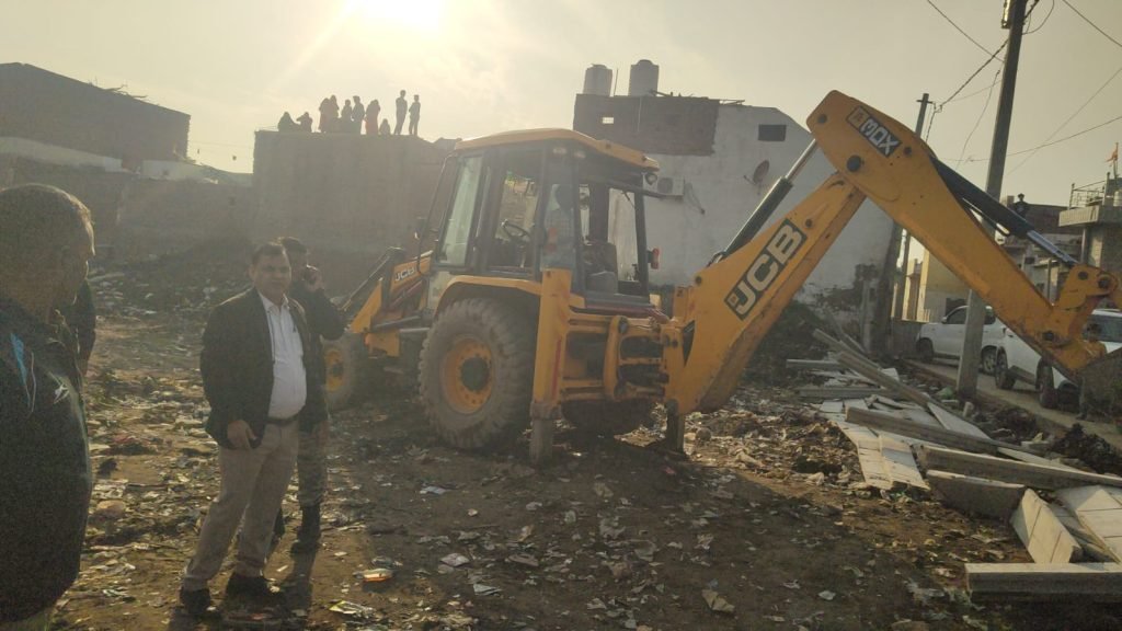 मथुरा02मार्च24*नगर आयुक्त ने नगर निगम की भूमि को अवैध कब्जे अथवा अतिक्रमण से मुक्त रखने के निर्देश