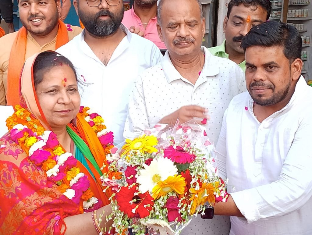 *बाराबंकी 30 मार्च 24- जगह-जगह हुआ भाजपा प्रत्याशी का भव्य स्वागत *बाराबंकी 30 मार्च 24- जगह-जगह हुआ भाजपा प्रत्याशी का भव्य स्वागत