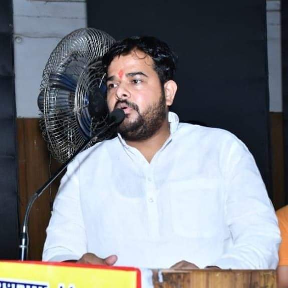 हरदोई31मार्च24*होली उत्सव में गाढ़ा होगा चुनावी रंग,