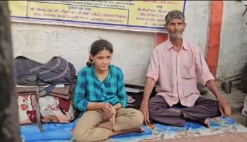 भागलपुर03मार्च24*प्रधानमंत्री से अपने बच्चों की पढ़ाई और आवास की मांग करता राजस्थान का युवक पहुंचा भागलपुर* भागलपुर03मार्च24*प्रधानमंत्री से अपने बच्चों की पढ़ाई और आवास की मांग करता राजस्थान का युवक पहुंचा भागलपुर*