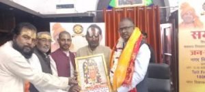अयोध्या06मार्च24*रोहित समाज ने नए नगर आयुक्त संतोष शर्मा का किया स्वागत