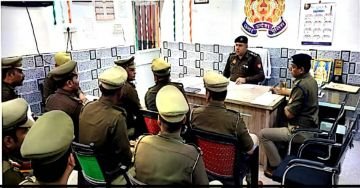 कानपुर नगर12मार्च24*पुलिस उपायुक्त (पश्चिम) कानपुर नगर द्वारा थाना बिठूर का अर्दली रूम किया गया। कानपुर नगर12मार्च24*पुलिस उपायुक्त (पश्चिम) कानपुर नगर द्वारा थाना बिठूर का अर्दली रूम किया गया।