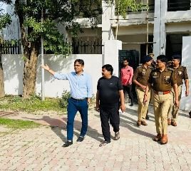 बाराबंकी17मार्च24*डीएम व एसपी ने केंद्रीय व गैर जनपद से आने वाली पुलिस की ठहरने की व्यवस्था का किया निरीक्षण बाराबंकी17मार्च24*डीएम व एसपी ने केंद्रीय व गैर जनपद से आने वाली पुलिस की ठहरने की व्यवस्था का किया निरीक्षण