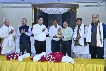 कानपुर नगर18मार्च24*ऑर्डनेंस फैक्ट्री कर्मचारी यूनियन द्वारा सम्मान समारोह का आयोजन कानपुर नगर18मार्च24*ऑर्डनेंस फैक्ट्री कर्मचारी यूनियन द्वारा सम्मान समारोह का आयोजन