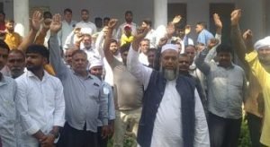 आयोध्या18मार्च24*कोटेदारों को विभाग द्वारा इलेक्ट्रॉनिक कांटा मिलने के बाद आपूर्ति कार्यालय सोहावल पर किया हंगामा।