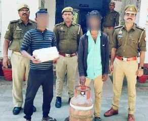 लखनऊ18मार्च24*काफी समय से बंद घरों में चोरी करने वाले दो अभियुक्तों को पुलिस ने किया गिरफ्तार* लखनऊ18मार्च24*काफी समय से बंद घरों में चोरी करने वाले दो अभियुक्तों को पुलिस ने किया गिरफ्तार*