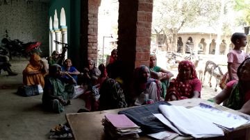 अयोध्या19मार्च24*राशन वितरण की नई व्यवस्था उपभोक्ताओं व कोटेदारों के लिए बनी मुसीबत अयोध्या19मार्च24*राशन वितरण की नई व्यवस्था उपभोक्ताओं व कोटेदारों के लिए बनी मुसीबत