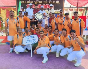 बाराबंकी22मार्च24*दसवीं वाहिनी पीएसी परिसर में चल रहे हाकी मैच में सीतापुर वाहिनी का दबदबा बाराबंकी22मार्च24*दसवीं वाहिनी पीएसी परिसर में चल रहे हाकी मैच में सीतापुर वाहिनी का दबदबा