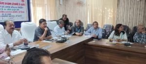 कौशाम्बी22मार्च24*मुख्य विकास अधिकारी ने विशेष संचारी रोग नियन्त्रण एवं दस्तक अभियान के सम्बन्ध में अधिकारियों के साथ की बैठक*