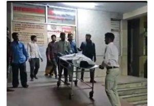 अम्बेडकर नगर23मार्च24*GF ने मुलाक़ात के लिए बुलाया.. फिर धारदार हथियारों से हमला करके आशिक को मार डाला..