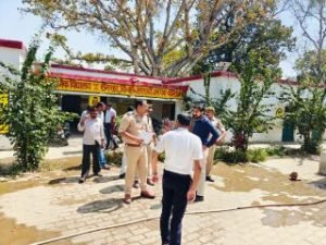 कौशाम्बी23मार्च24*एसडीएम सीओ ने होलिका दहन स्थलों का किया निरीक्षण*