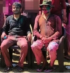 बाराबंकी26मार्च24*पुलिस लाइन परिसर में डीएम व एसपी ने जमकर खेली होली