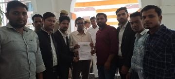 बिजनौर30मार्च24*युवा कांग्रेस कमेटी ने राष्ट्रपति को सम्बोधित ज्ञापन डीएम को सौंपा। बिजनौर30मार्च24*युवा कांग्रेस कमेटी ने राष्ट्रपति को सम्बोधित ज्ञापन डीएम को सौंपा।