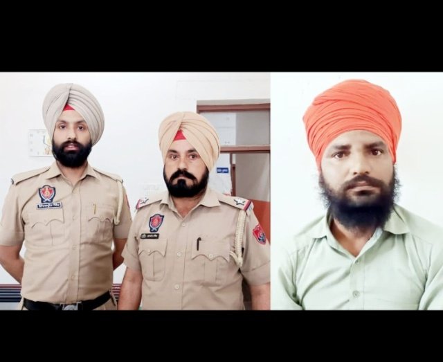 पंजाब 05 अप्रैल 2024* 24 बोतलें अवैध शराब सहित मोहन सिंह काबू, जेल भेजा पंजाब 05 अप्रैल 2024* 24 बोतलें अवैध शराब सहित मोहन सिंह काबू, जेल भेजा