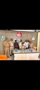 औरैया 07 अप्रैल 24*एनटीपीसी चौकी इंचार्ज सोनी रावत की सक्रियता से तीन शातिर ठगों को किया गिरफ्तार