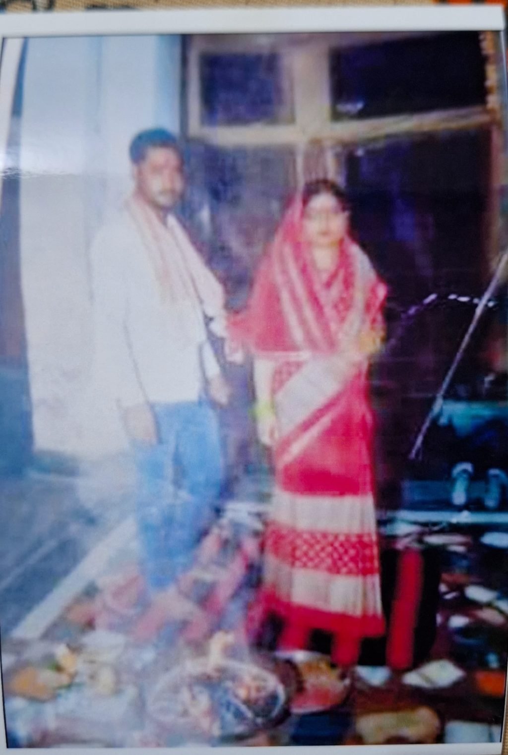 मथुरा 08 अप्रैल 24*सावधान मित्रो * ये औरत आजकल धोखाधड़ी करके पैसा कमा रही है मथुरा 08 अप्रैल 24*सावधान मित्रो * ये औरत आजकल धोखाधड़ी करके पैसा कमा रही है