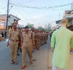 कुशीनगर02अप्रैल24*लोकसभा चुनाव/त्यौहारों के दृष्टिगत जनपद में चुस्त-दुरुस्त कानून एवं सुरक्षा व्यवस्था हेतु फ्लैग मार्च कुशीनगर02अप्रैल24*लोकसभा चुनाव/त्यौहारों के दृष्टिगत जनपद में चुस्त-दुरुस्त कानून एवं सुरक्षा व्यवस्था हेतु फ्लैग मार्च