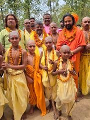 अयोध्या03अप्रैल24*सामूहिक यज्ञोपवीत संस्कार एवम विद्वत सम्मेलन आयोजित