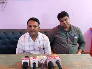 कुशीनगर04अप्रैल24*देवरिया लोकसभा चुनाव में वैश्य या पिछड़ी समाज से आने वाले लोगो को टिकट देने की मांग।