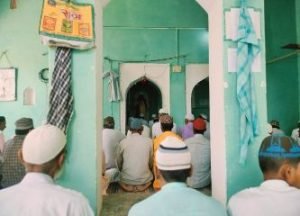 झाँसी05अप्रैल24*ग्राम भण्डरा एवं खिलारा में माहे रमजान में रोजेदारों ने अलविदा जुमा की नमाज अदा की।