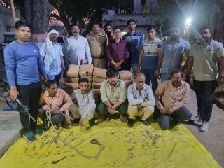 कानपुर07अप्रैल24*एंटी नारकोटिक्स टास्क फोर्स झांसी और सजेती पुलिस की संयुक्त कार्रवाई में पकड़ा गया 2 कुंतल गांजा कानपुर07अप्रैल24*एंटी नारकोटिक्स टास्क फोर्स झांसी और सजेती पुलिस की संयुक्त कार्रवाई में पकड़ा गया 2 कुंतल गांजा