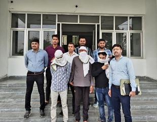 कौशाम्बी09अप्रैल24*आधार कार्ड डुप्लीकेट बनाकर साइबर फ्रॉड करने वाले राजस्थान और लखनऊ के 3 शातिर गिरफ्तार*