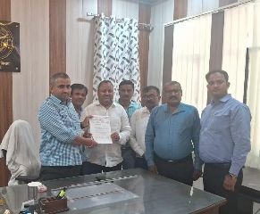 बाराबंकी09अप्रैल24*विद्यालय समय परिवर्तन की मांग को लेकर शिक्षक संघ ने सौंपा ज्ञापन बाराबंकी09अप्रैल24*विद्यालय समय परिवर्तन की मांग को लेकर शिक्षक संघ ने सौंपा ज्ञापन