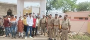 कौशाम्बी10अप्रैल24*राला में शिया समुदाय के लोगों ने ईद उल फितर की नमाज़ अदा किया*