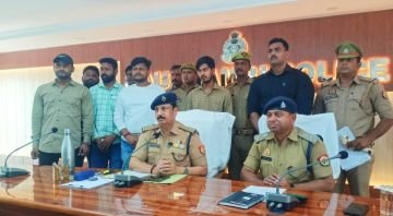 कौशाम्बी14अप्रैल24*चोरी की कार 6 बाइक के साथ एक आरोपी को पुलिस ने किया गिरफ्तार* कौशाम्बी14अप्रैल24*चोरी की कार 6 बाइक के साथ एक आरोपी को पुलिस ने किया गिरफ्तार*