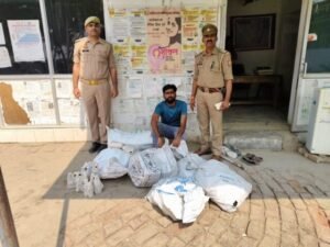 मथुरा 24 मई 2024* थाना जैत पुलिस व आबकारी विभाग की संयुक्त टीम द्वारा गैर प्रान्त की 102 लीटर अवैध शराब