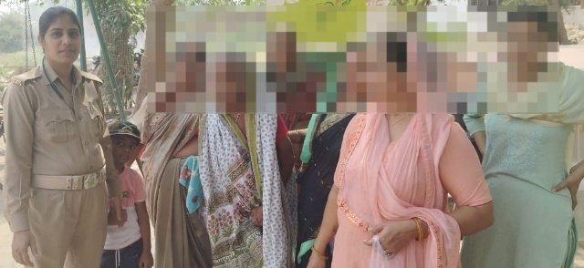 मथुरा 25 मई 2024*  थाना मांट पुलिस द्वारा ऑपरेशन जागृति" कार्यक्रम आयोजित कर किया गया जागरूक