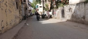 वाराणसी01मई2024*गरमी का सितम, पारा 43 डिग्री पार।