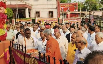 सुल्तानपुर09मई24*राष्ट्रीय स्वाभिमान एवं आत्मसम्मान के प्रतीक महाराणा प्रताप की ४८५वीं जयंती मनाई गई..... सुल्तानपुर09मई24*राष्ट्रीय स्वाभिमान एवं आत्मसम्मान के प्रतीक महाराणा प्रताप की ४८५वीं जयंती मनाई गई.....