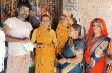 बाराबंकी09मई24*राजनीतिक दलों ने चुनाव प्रचार में झोकीं पूरी ताकत- कहीं पूर्व में हुई गलतियों की मांगी गई क्षमा तो कहीं दावों की बौछार बाराबंकी09मई24*राजनीतिक दलों ने चुनाव प्रचार में झोकीं पूरी ताकत- कहीं पूर्व में हुई गलतियों की मांगी गई क्षमा तो कहीं दावों की बौछार