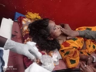 कौशाम्बी12मई24*पुरानी रंजिश के चलते युवक ने कुल्हाड़ी से महिला पर किया प्राण घातक हमला, गम्भीर घायल*