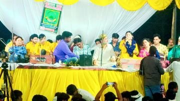 अयोध्या13मई24*मक्की शाह र0 अ0 का 31वां दो दिवसीय उर्स अक़ीदत व एहतराम के साथ सम्पन्न अयोध्या13मई24*मक्की शाह र0 अ0 का 31वां दो दिवसीय उर्स अक़ीदत व एहतराम के साथ सम्पन्न