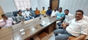 औरैया15मई2024*टैम्पो स्टैण्ड पर अवैध बसूली होगी बंद=चेयरमैन