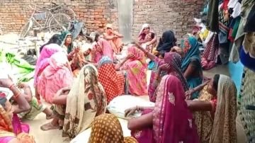कौशाम्बी15मई24*ट्रेन की टक्कर से एक व्यक्ति की मौत* कौशाम्बी15मई24*ट्रेन की टक्कर से एक व्यक्ति की मौत*