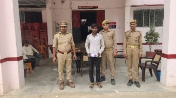 कौशाम्बी15मई24*चोरी के मोबाइल के साथ अभियुक्त गिरफ्तार*