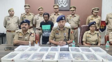 मथुरा18मई24*अवैध शस्त्र का व्यापार करने वाले अभियुक्त को तमंचा कारतूस व मोटरसाइकिल सहित गिरफ्तार किया।