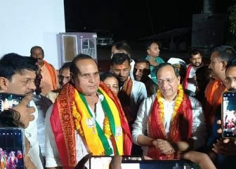 मिर्जापुर22मई24*सपा के पूर्व जिला उपाध्यक्ष व पूर्व प्रमुख पहाड़ी चंद्रेश सिंह भाजपा में हुए सामिल।*