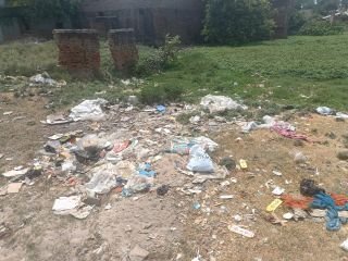 कौशाम्बी26मई24*पूर्व सभासद के मोहल्ले आज तक नही गए एक भी सफाई कर्मचारी l