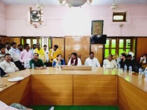 कानपुर27मई2024*नगर पालिका प्रशासन द्वारा उड़ाई गई आचार संहिता की धज्जियां