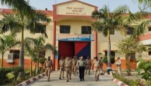 कौशाम्बी28मई24*जिला जेल का डीएम एसपी ने किया निरीक्षण*