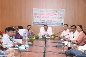 अनूपपुर29मई2024*किसान का सर्वांगीण विकास हम सब का दायित्व- कमिश्नर