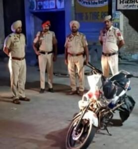 पंजाब 11 जून 2024* सिटी टू प्रभारी मनिंद्र सिंह ने अपनी टीम के साथ पीसीआर गश्त की चैकिंग की